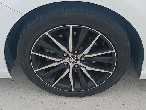 Used 2023 Toyota Camry SE FWD image 24