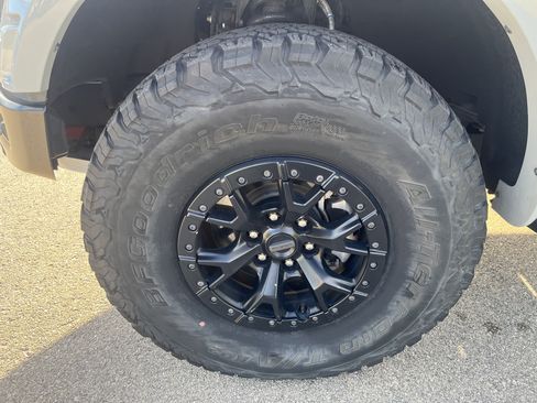 Used 2023 Ford F150 Raptor w/ Equipment Group 802A Raptor R AWD/4WD image 25
