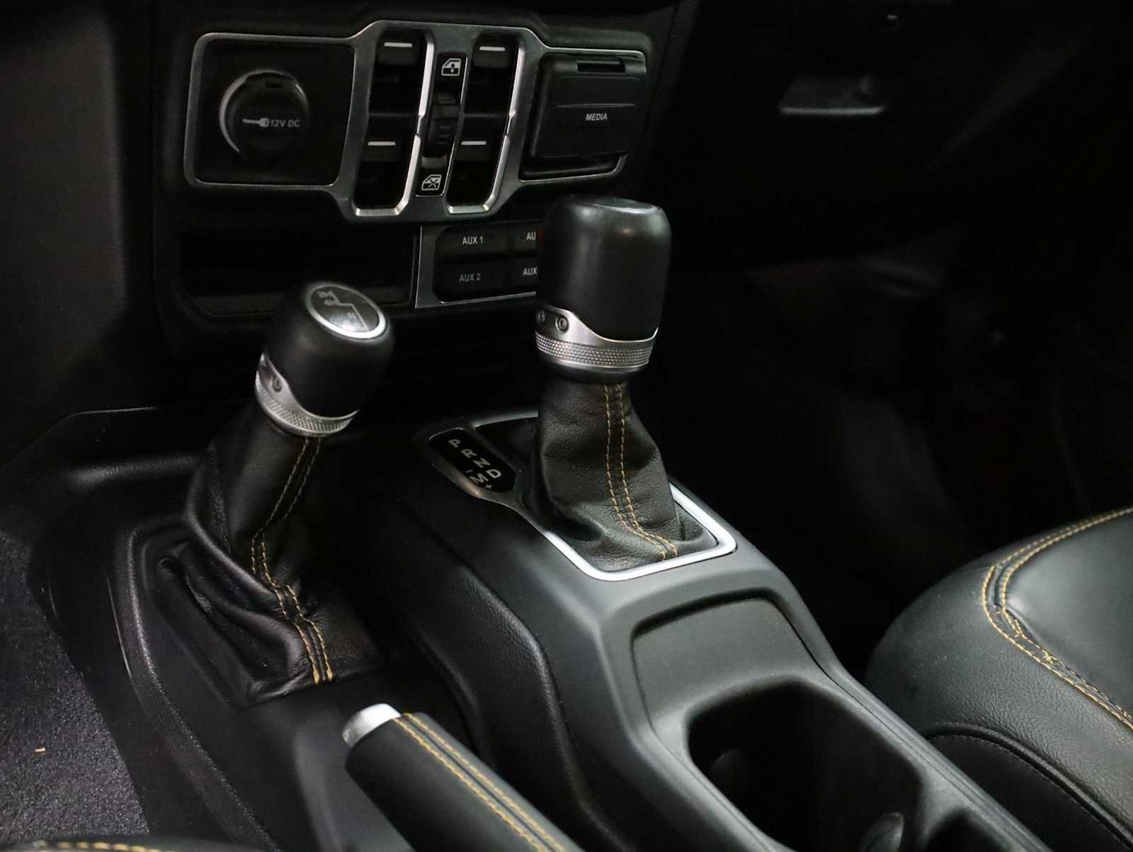 Used 2021 Jeep Wrangler Unlimited Sahara AWD/4WD image 26