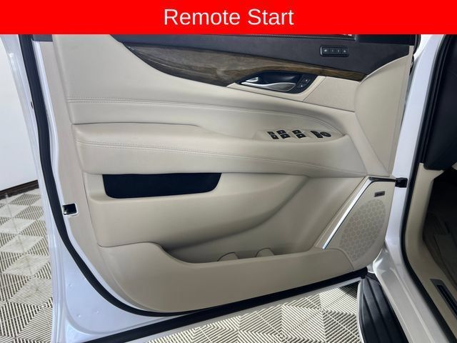 Used 2018 Cadillac Escalade 2WD image 12
