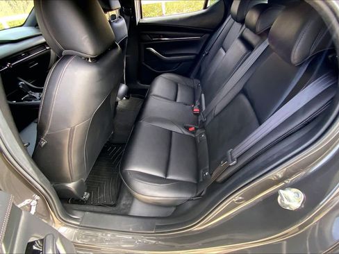 Used 2019 MAZDA MAZDA3 AWD Hatchback w/ Preferred Pkg image 20