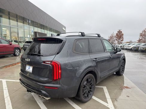 Used 2022 Kia Telluride SX w/ SX Prestige Package image 11