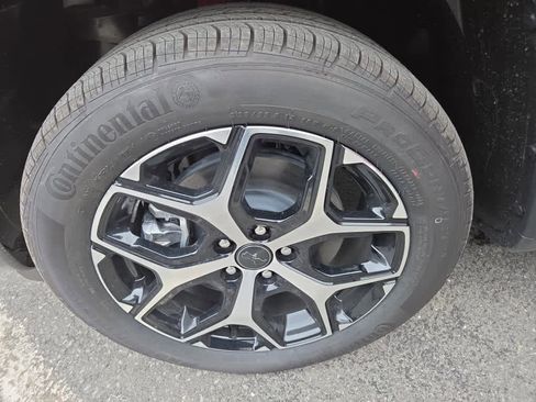 New 2026 Jeep Compass Limited image 32