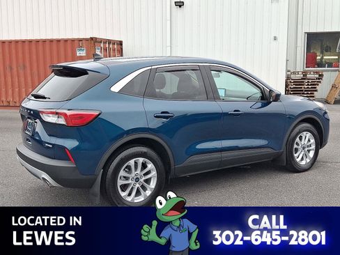 Used 2020 Ford Escape SE image 4