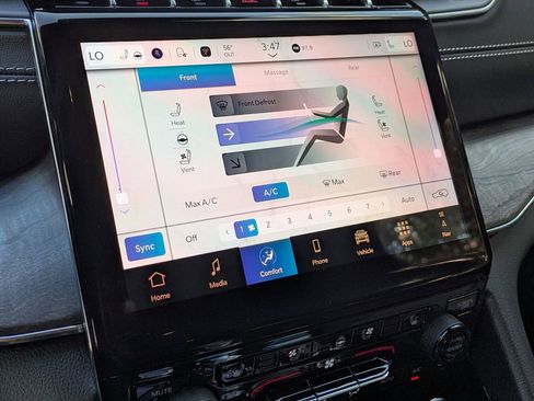 New 2025 Jeep Grand Cherokee L Overland w/ Advanced Protech Group III image 19