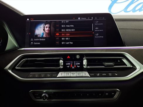 Used 2019 BMW X7 xDrive50i w/ M Sport Package image 14