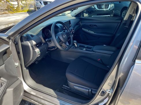 Certified 2024 Nissan Sentra S FWD image 11