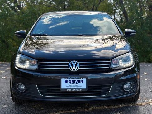 Used 2013 Volkswagen Eos FWD image 2