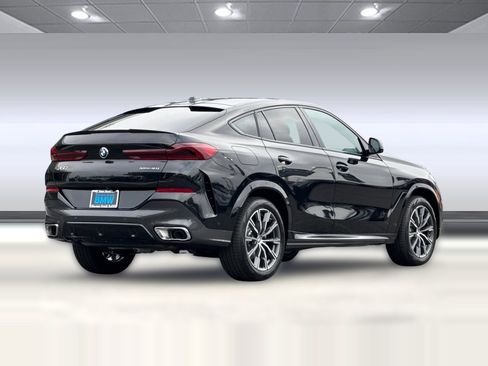 New 2026 BMW X6 xDrive40i w/ Premium Package image 8