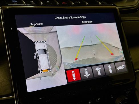 Used 2022 Jeep Grand Cherokee Limited 4xe w/ Luxury Tech Group II image 23