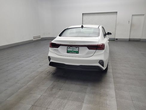 Used 2024 Kia Forte LXS image 7