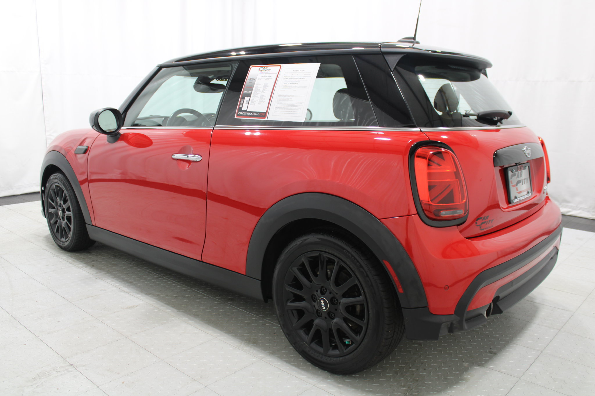 Used 2023 MINI Cooper 2-Door Hardtop FWD image 8