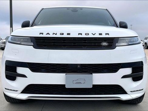 Used 2024 Land Rover Range Rover Sport Dynamic SE image 2
