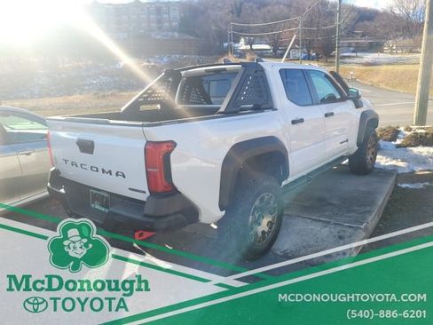 Certified 2025 Toyota Tacoma Trailhunter w/ Tow Tech Package image 29