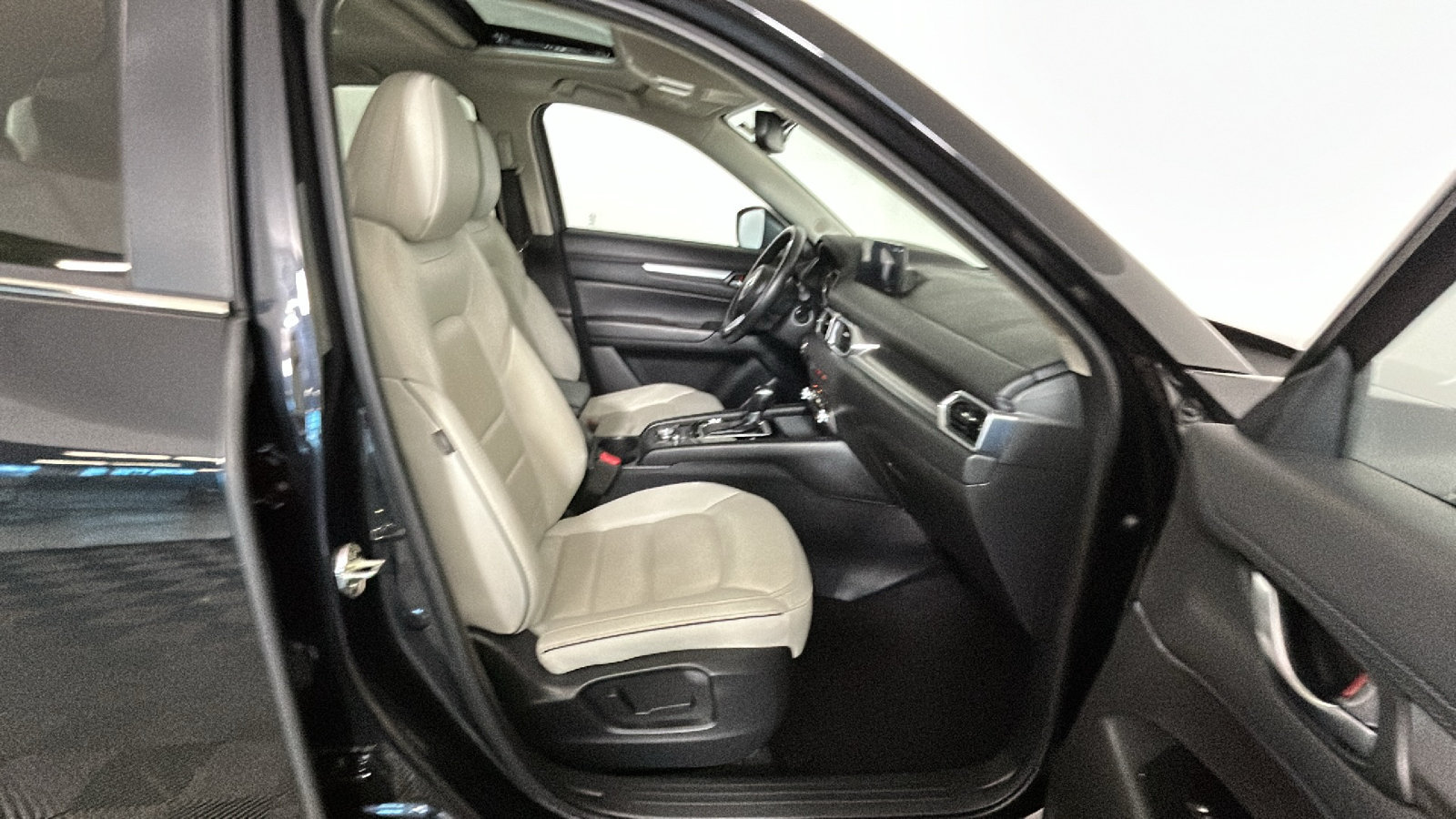 Used 2025 MAZDA CX-5 AWD 2.5 S w/ Preferred Package image 35