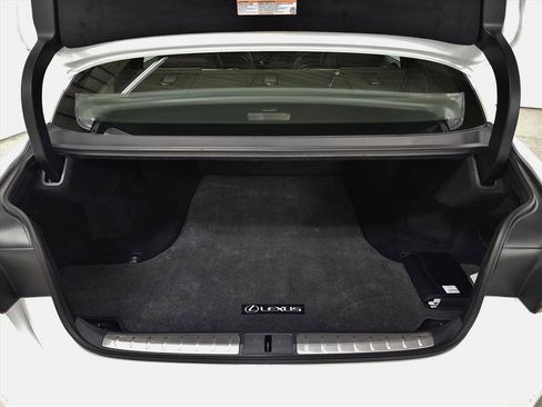 Used 2024 Lexus LS 500 AWD w/ Luxury Package image 7