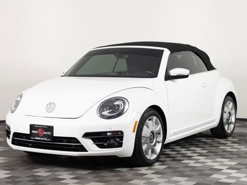 Used 2019 Volkswagen Beetle 2.0T SE w/ SE Premium Package FWD image 2