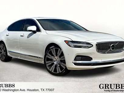 Used 2023 Volvo S90 T8 Ultimate w/ Lounge Package