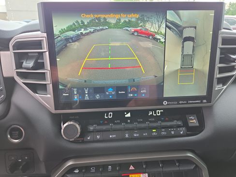 Used 2023 Toyota Tundra Limited AWD/4WD image 23