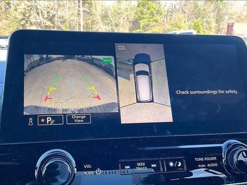 Used 2023 Nissan Armada SL w/ Midnight Edition Package image 6