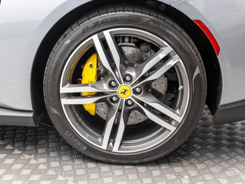 Certified 2019 Ferrari Portofino RWD image 56