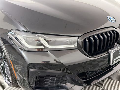 Certified 2023 BMW 530e xDrive w/ Premium Package AWD/4WD image 11