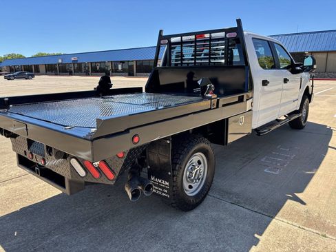 Used 2019 Ford F250 XL w/ Power Equipment Group AWD/4WD image 6