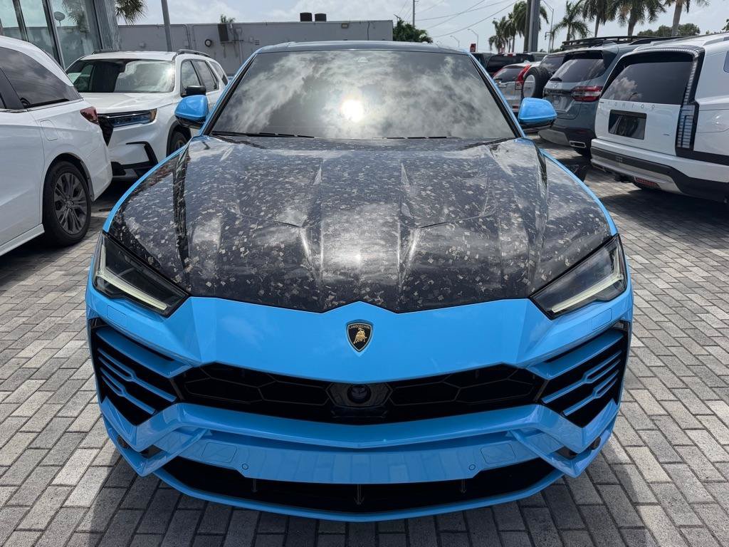Used 2022 Lamborghini Urus AWD/4WD image 3