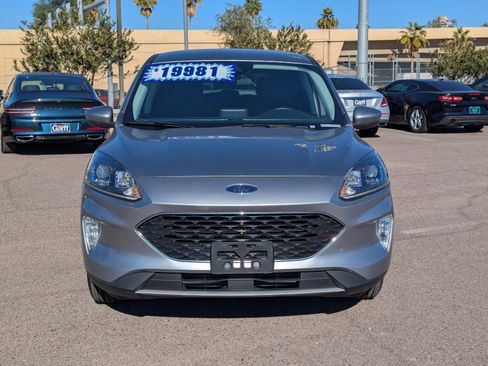 Used 2022 Ford Escape SEL image 9