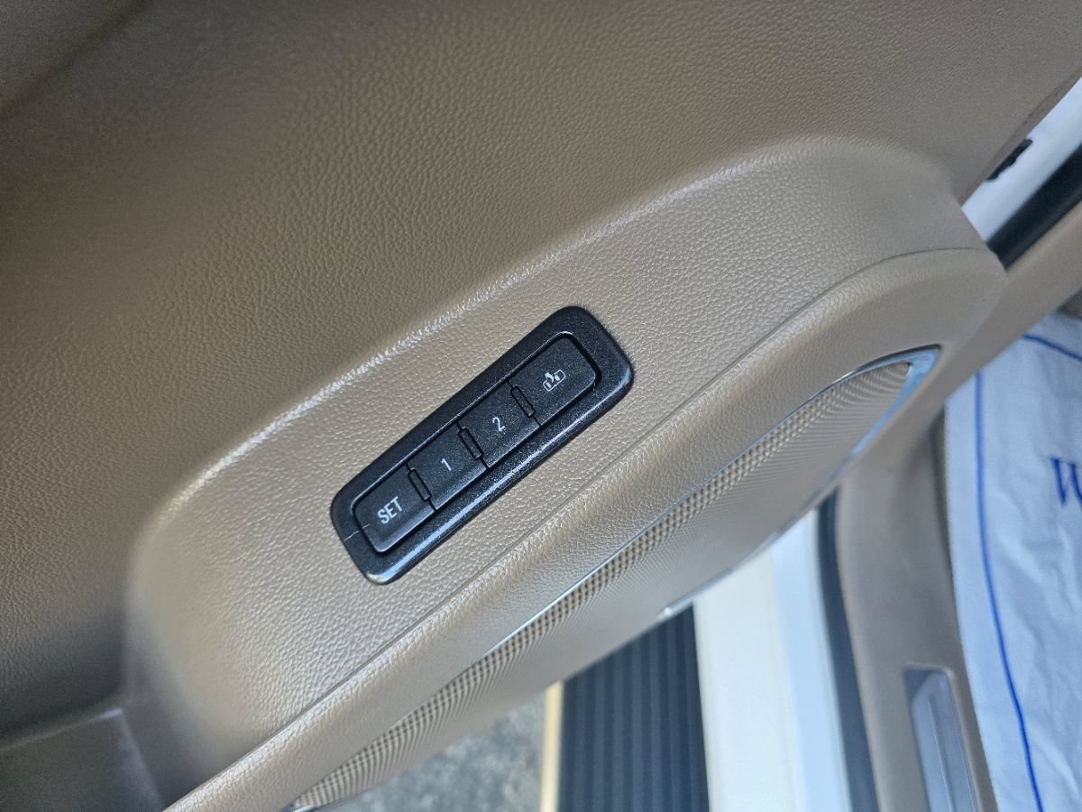 Used 2018 GMC Yukon SLT w/ HD Trailering Package RWD image 15