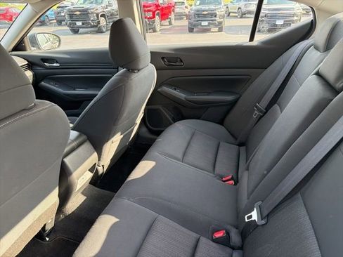 Used 2025 Nissan Altima 2.5 SV FWD image 20