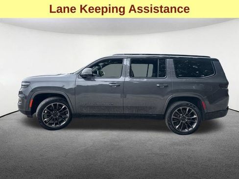 Used 2025 Jeep Grand Wagoneer Series III w/ Rear Seat Video Group 1 AWD/4WD image 6