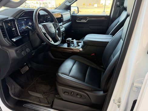 Used 2023 Chevrolet Silverado 1500 RST w/ Convenience Package II image 18