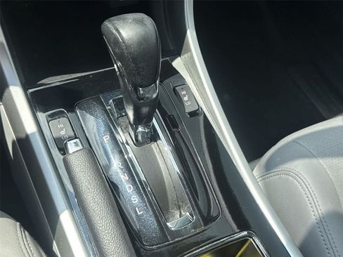 Used 2016 Honda Accord EX-L image 29