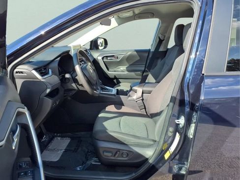 Used 2024 Toyota RAV4 XLE FWD image 6