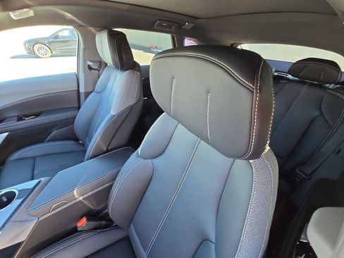 New 2026 Cadillac Optiq Luxury 1 RWD image 31