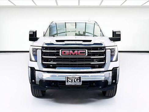 Used 2024 GMC Sierra 2500 SLT w/ SLT Convenience Package AWD/4WD image 2