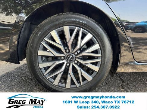 Used 2023 Nissan Altima 2.5 SV FWD image 10
