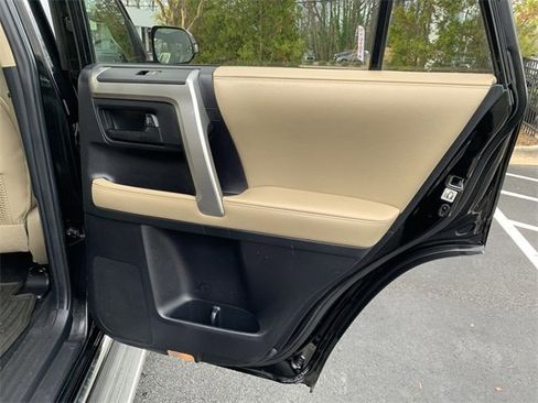 Used 2013 Toyota 4Runner Limited image 11