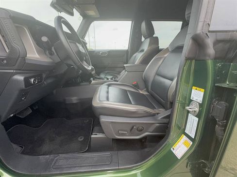 Used 2025 Ford Bronco Outer Banks image 8