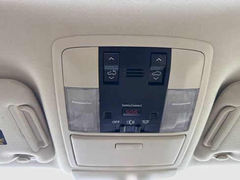 Used 2015 Lexus GX 460 Luxury AWD/4WD image 35