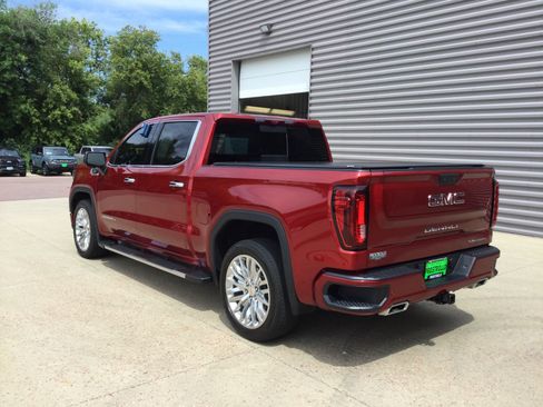 Used 2024 GMC Sierra 1500 Denali w/ Technology Package AWD/4WD image 7