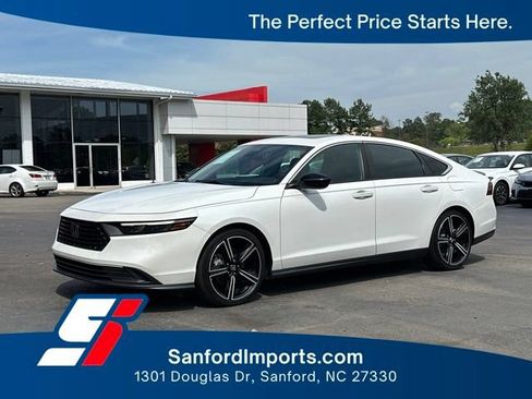 Used 2023 Honda Accord Sport image 1