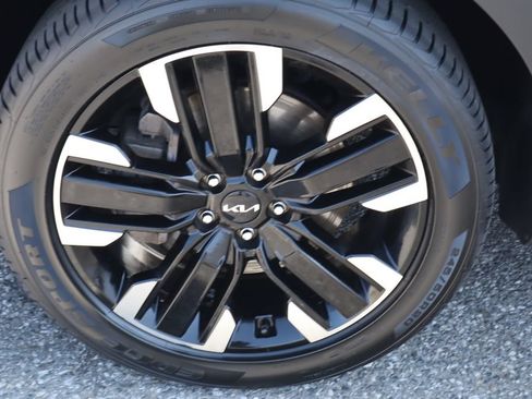Used 2023 Kia Telluride SX FWD image 14