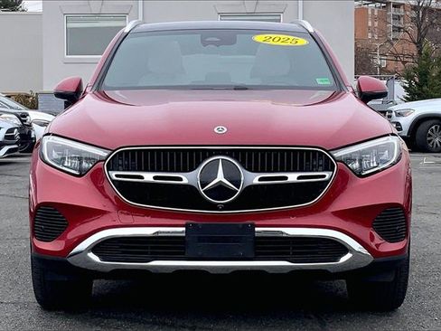 Used 2025 Mercedes-Benz GLC 300 4MATIC image 2
