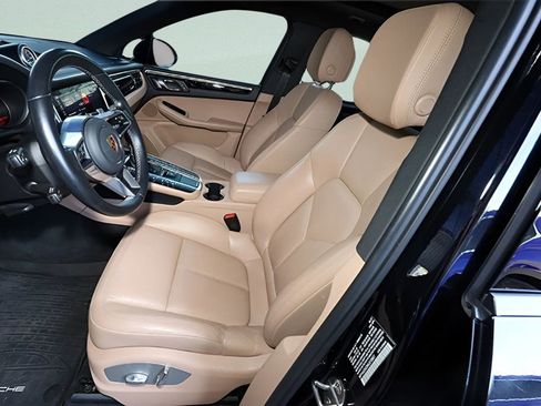 Used 2021 Porsche Macan AWD/4WD image 11
