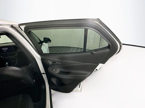 Used 2025 Buick Encore GX Preferred FWD image 29