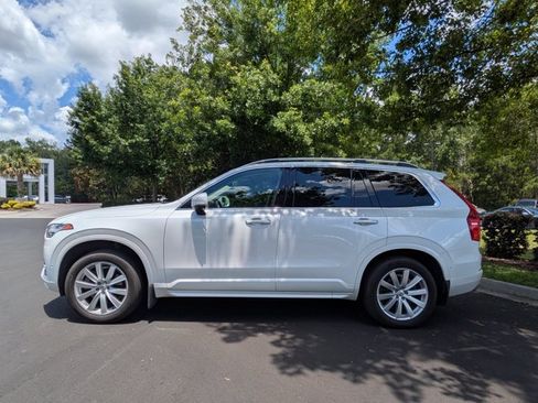 Used 2018 Volvo XC90 T6 Momentum w/ Convenience Package AWD/4WD image 9