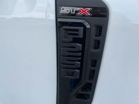 New 2026 Ford F250 XL w/ STX Appearance Package AWD/4WD image 18