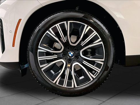 Used 2025 BMW X3 xDrive30i w/ Convenience Package AWD/4WD image 11